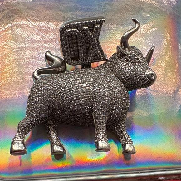 Silver Rhinestone Bull Brooch